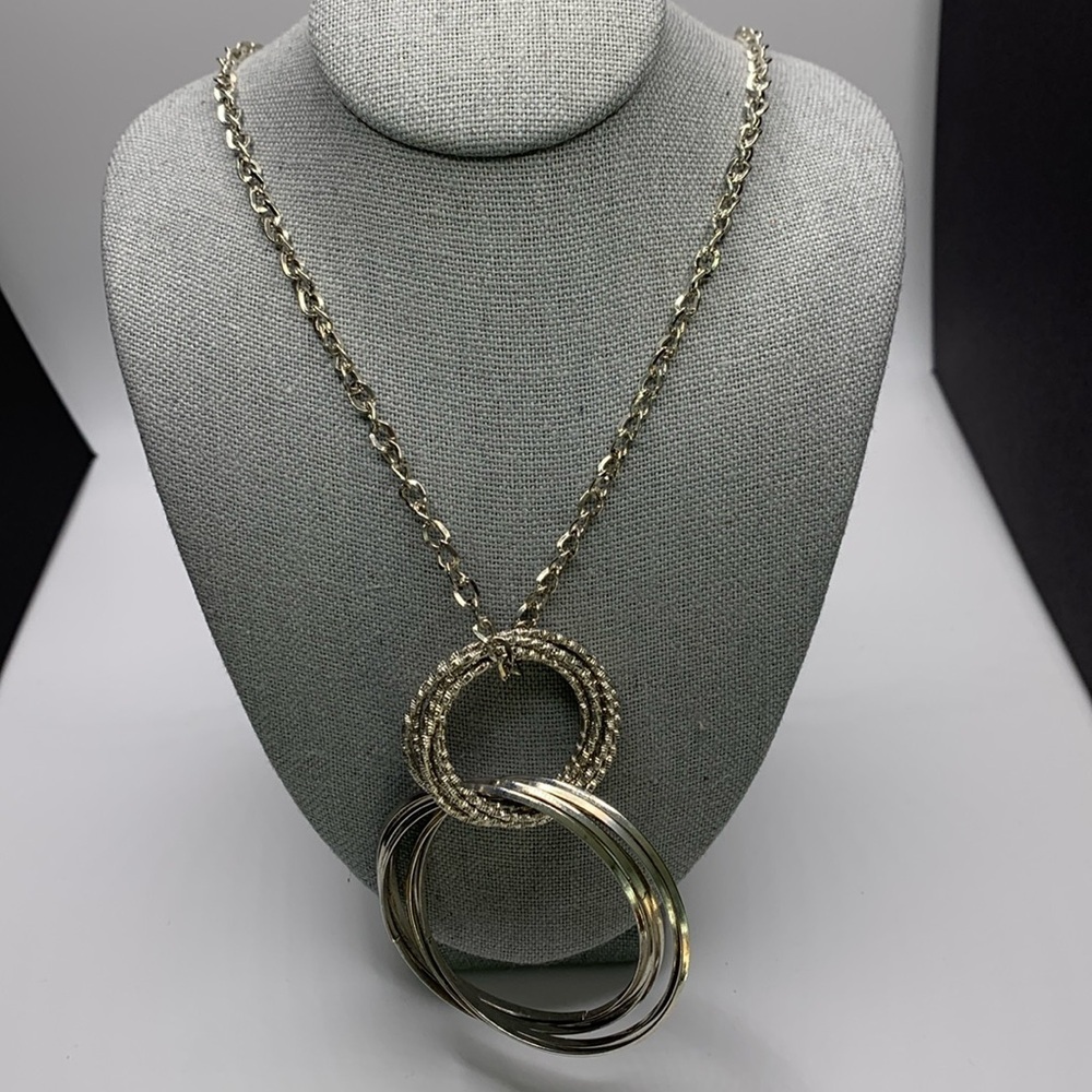 Silver Tone Chain Necklace with Intertwining Circles Pendant 30”